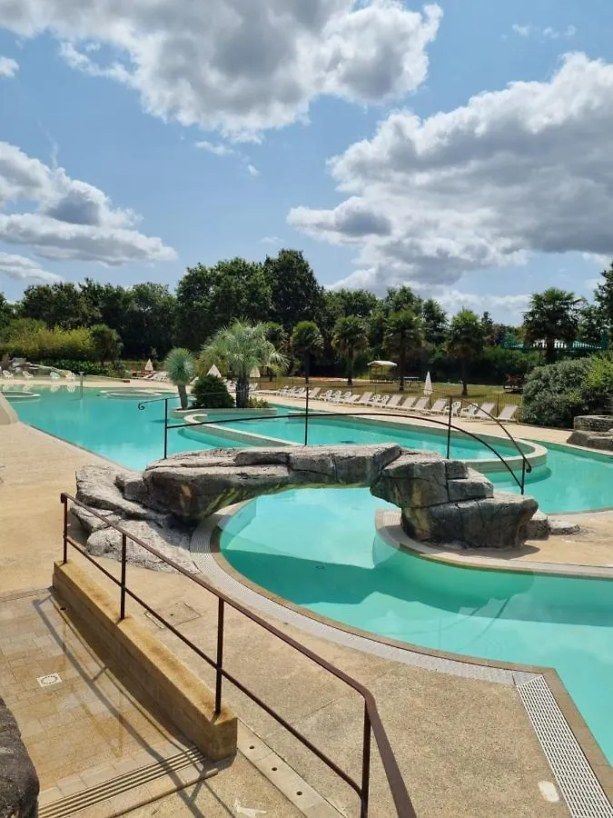Camping De L Orangerie De Lanniron Mobilhome Esprit Zen R26 Quimper 0*,