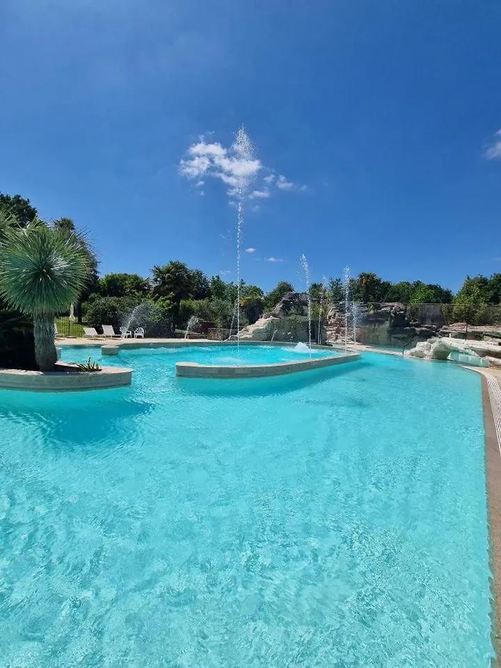 Camping De L Orangerie De Lanniron Mobilhome Esprit Zen R26 Quimper France