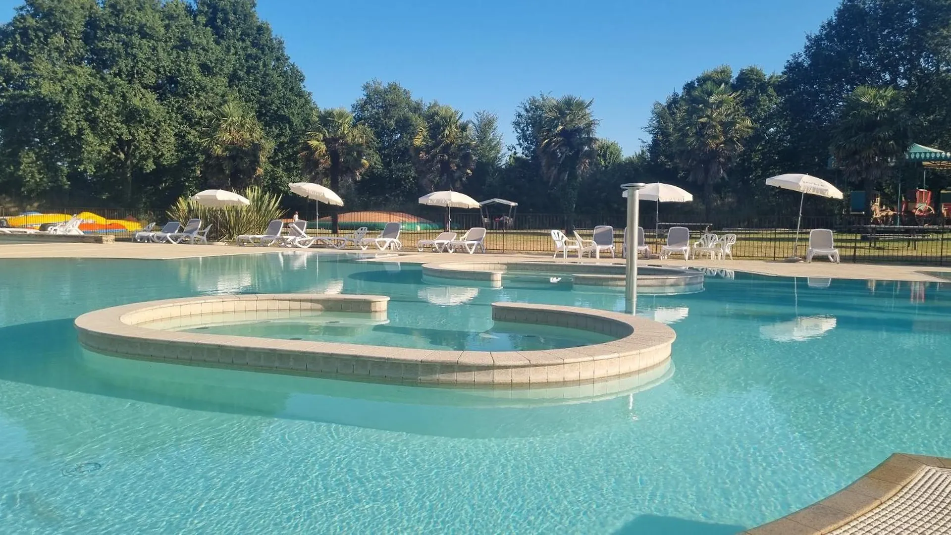 Camping De L Orangerie De Lanniron Mobilhome Esprit Zen R26 Quimper