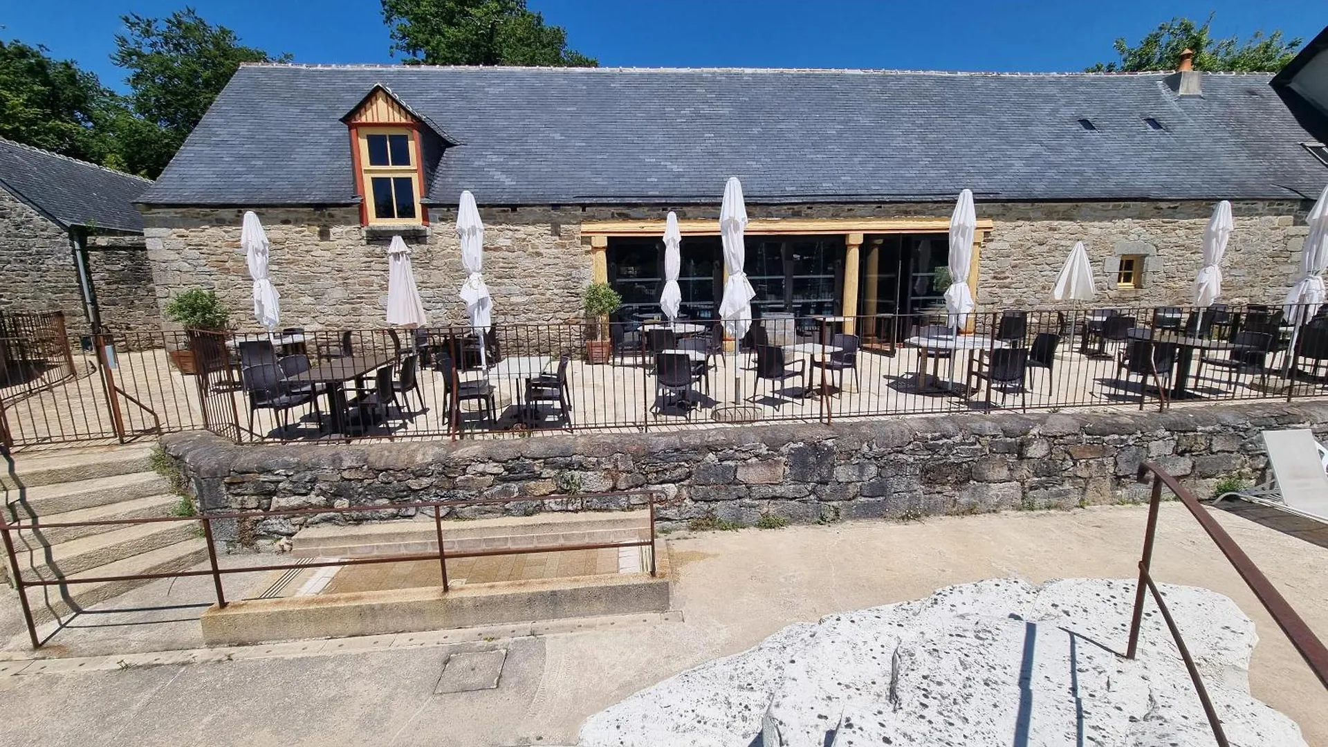 Camping De L Orangerie De Lanniron Mobilhome Esprit Zen R26 Quimper 0*,  France